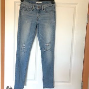 Levi’s 711 Skinny Jeans